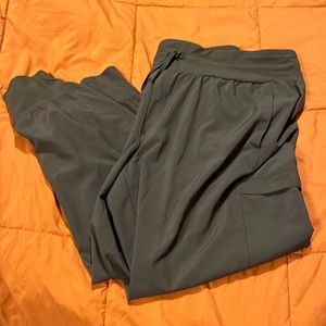 Adorable Calia joggers